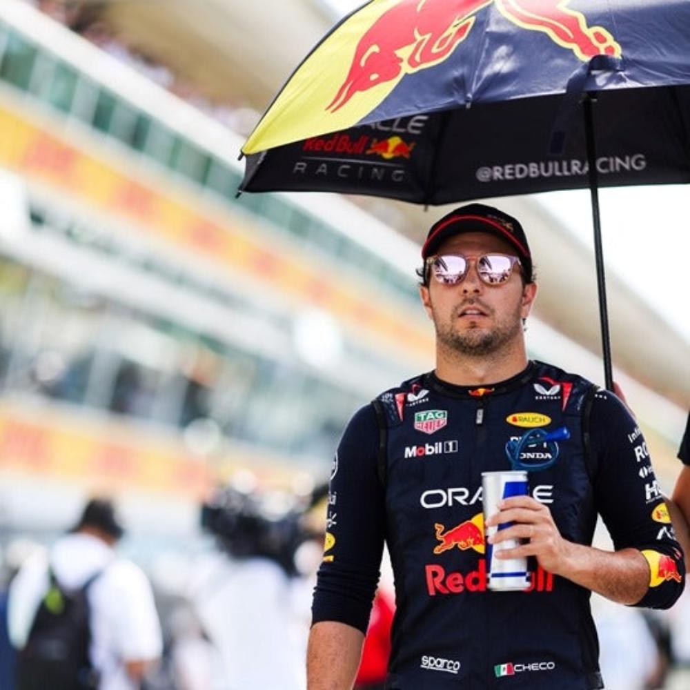 0004454_red-bull-racing-umbrella-image