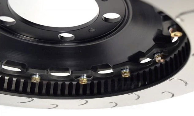 AP_Racing_J-Hook_Disc_Porsche_992_GT3-390x32mm-Rear_SKU_13.01.20026_hat_closeup_image