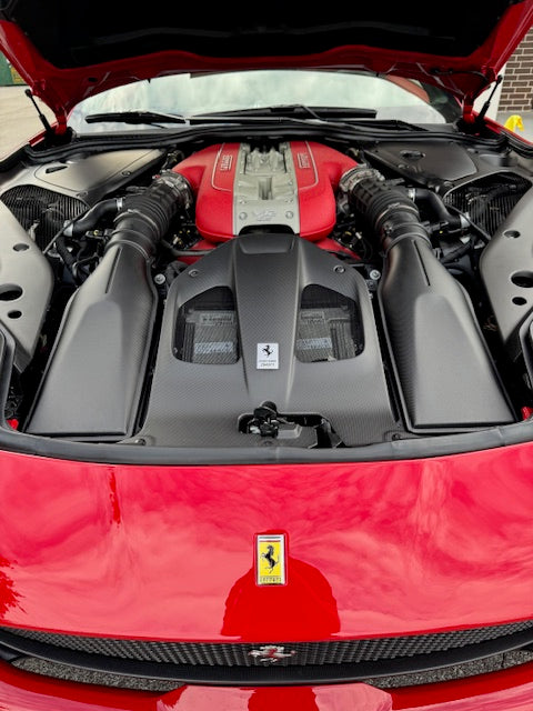 C3-Carbon_812_Carbon_Fiber_Closeup_Image