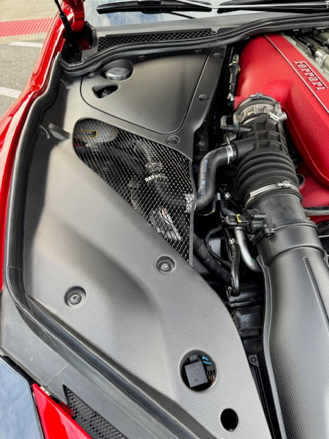 C3-Carbon_812_Carbon_Fiber_Right_Panel_Image