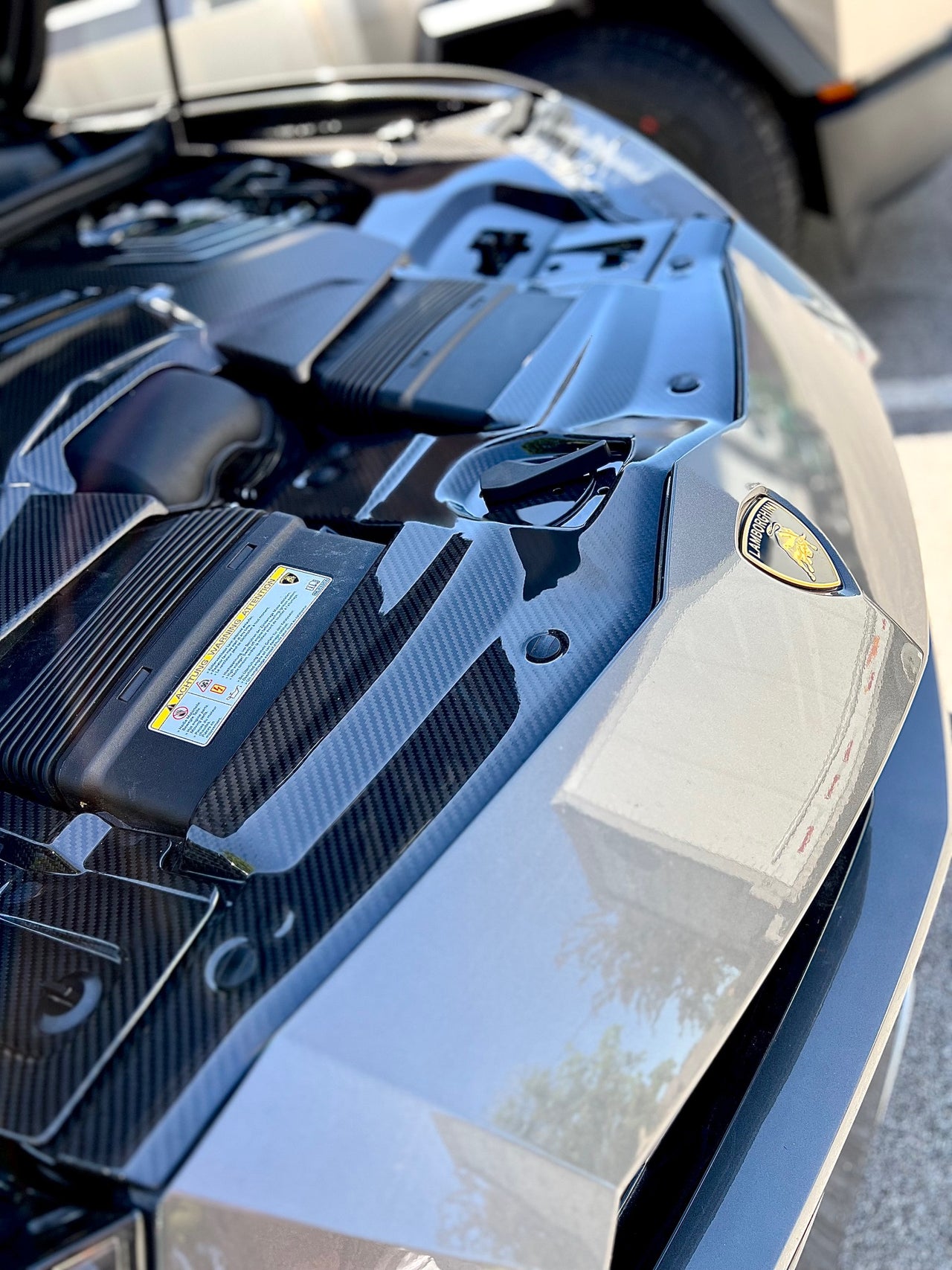 C3 Carbon Lamborghini Urus Carbon Fiber Engine Bay Panels