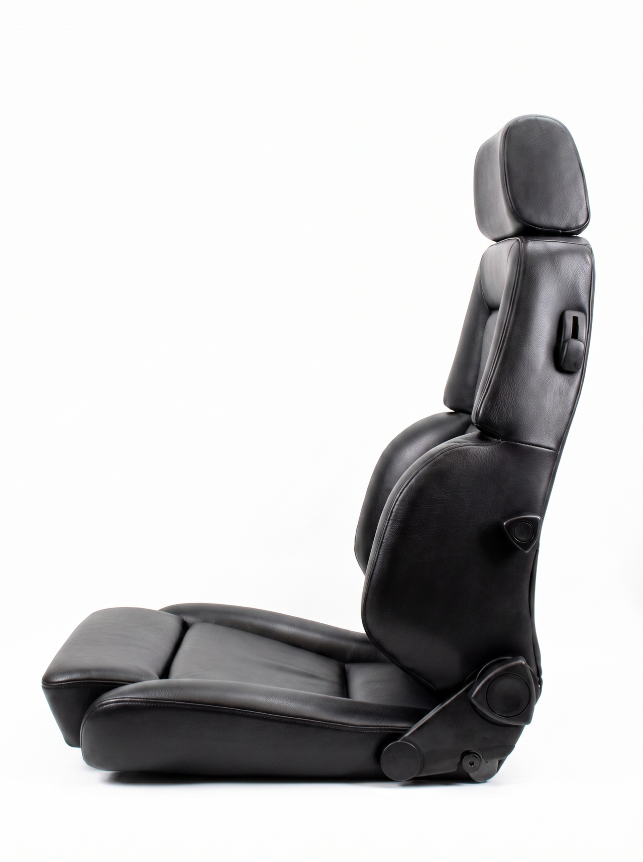 Recaro Expert Black Leather Side View