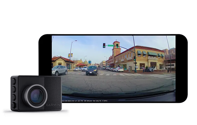 Garmin Dash Cam 57